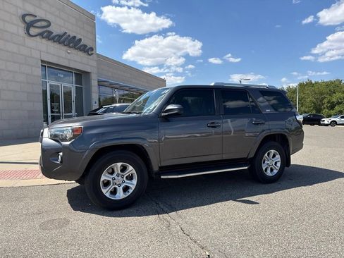 Used 2018 Toyota 4Runner SR5 RWD image 1