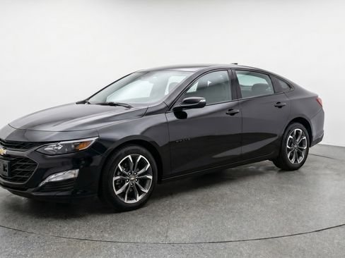 Used 2024 Chevrolet Malibu LT FWD image 3