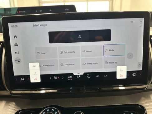 New 2025 Ford Expedition Active image 33