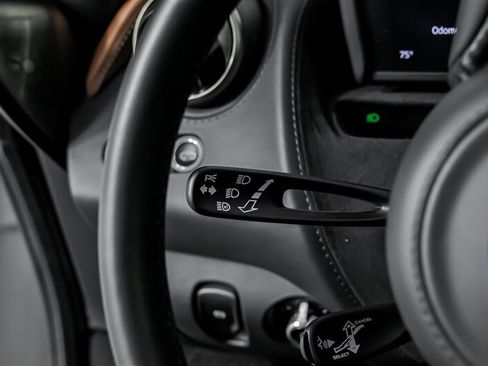 Used 2018 McLaren 720S RWD image 30