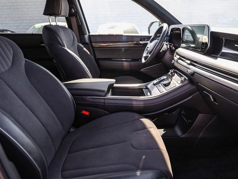 Certified 2025 Hyundai Palisade Calligraphy AWD/4WD image 17