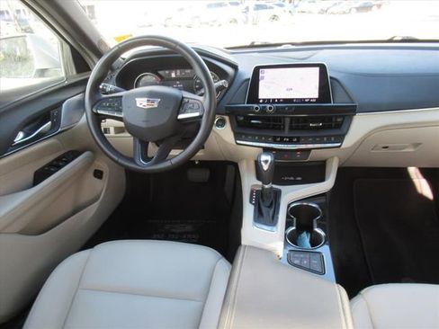 Used 2023 Cadillac CT4 Luxury w/ Sun And Sound Package RWD image 15