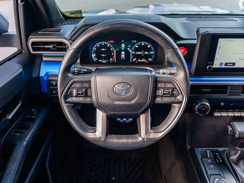 Used 2024 Toyota Tacoma TRD Sport image 31