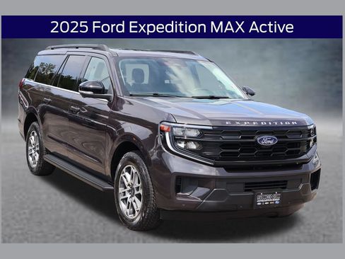 Used 2025 Ford Expedition Max Active AWD/4WD image 1