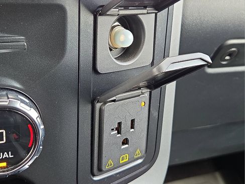 Certified 2021 Ford F150 Lariat image 19