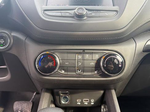 Used 2023 Chevrolet TrailBlazer LT image 16