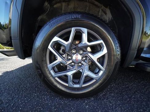 Used 2024 GMC Sierra 1500 SLT w/ SLT Premium Plus Package image 45