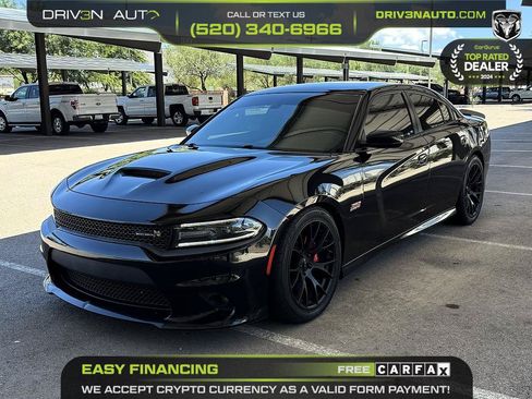 Used 2017 Dodge Charger R/T Scat Pack w/ Beats Audio Group RWD image 3