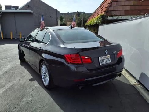 Used 2011 BMW 535i xDrive Sedan image 3
