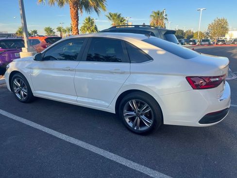 Used 2022 Volkswagen Jetta SE FWD image 7