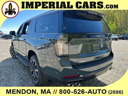 New 2026 Chevrolet Suburban RST w/ Comfort Package AWD/4WD image 9