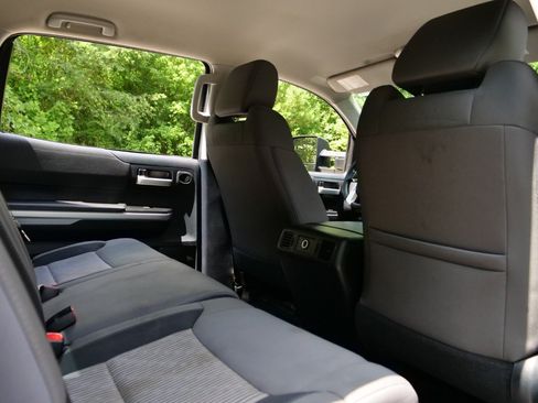 Used 2015 Toyota Tundra SR5 w/ TRD Off Road Package AWD/4WD image 31