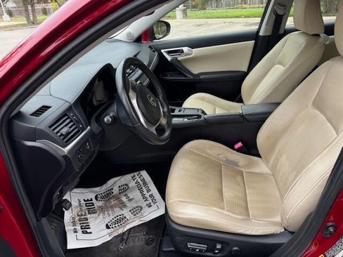 Used 2013 Lexus CT 200h image 31