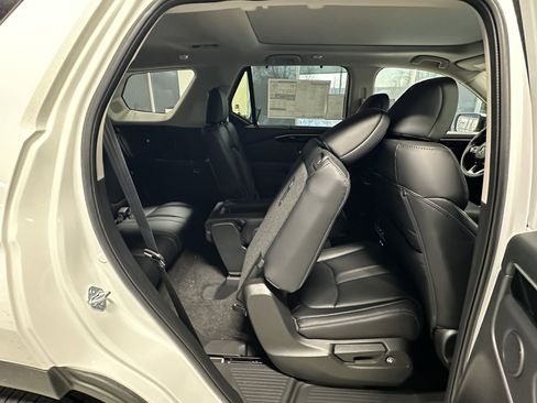 New 2025 Honda Pilot Touring image 20