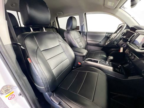 Used 2019 Toyota Tacoma SR5 RWD image 30