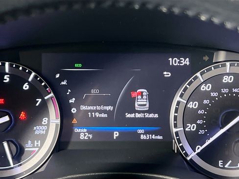 Used 2020 Toyota Highlander XLE FWD image 22