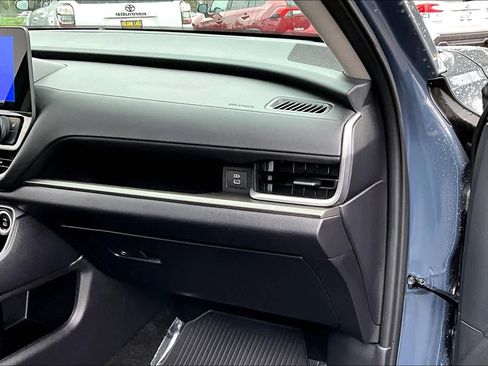 Certified 2025 Toyota Grand Highlander XLE image 18