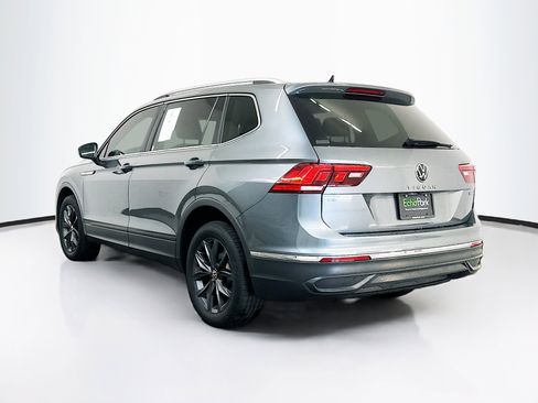 Used 2022 Volkswagen Tiguan SE w/ Panoramic Sunroof Package AWD/4WD image 5