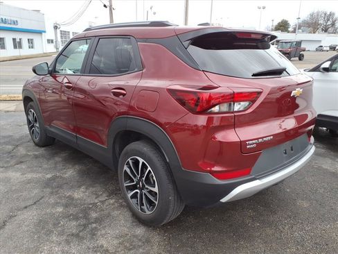 Used 2025 Chevrolet TrailBlazer LT image 3