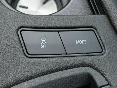 Used 2024 Cadillac XT5 Luxury image 25