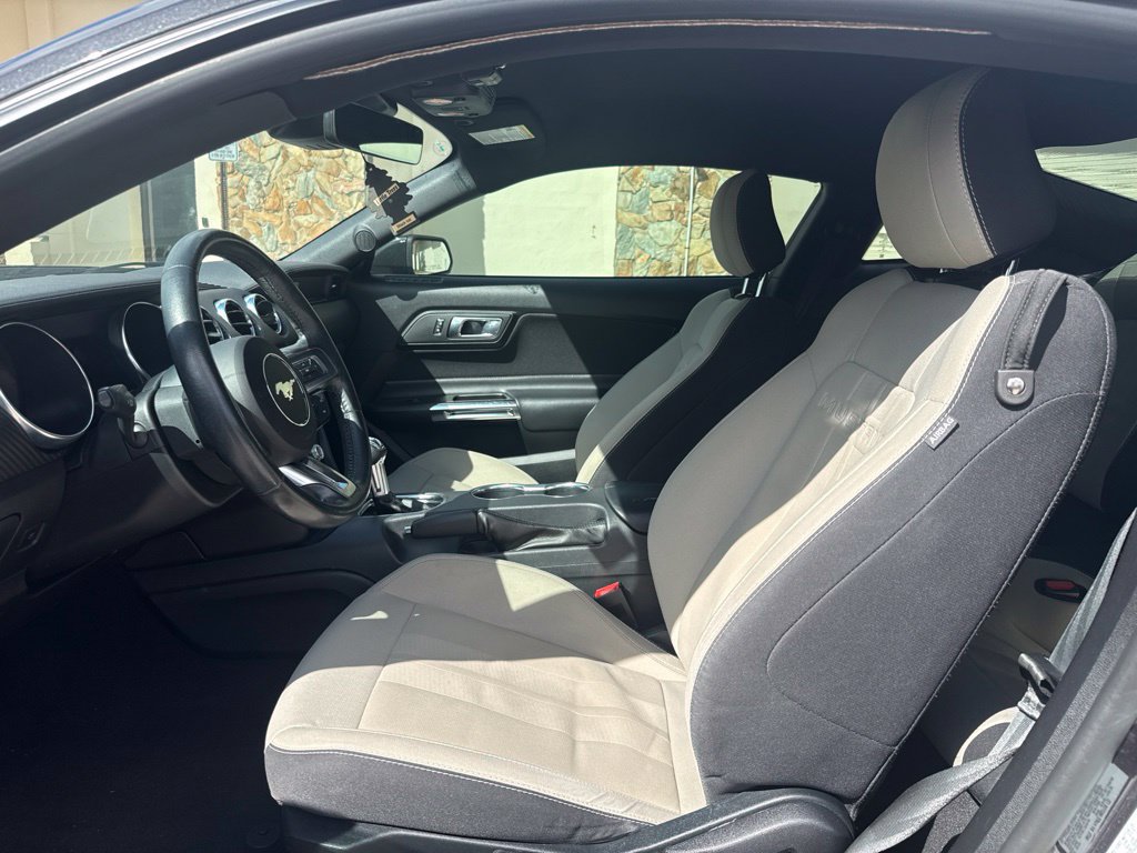 Used 2023 Ford Mustang Coupe RWD image 7