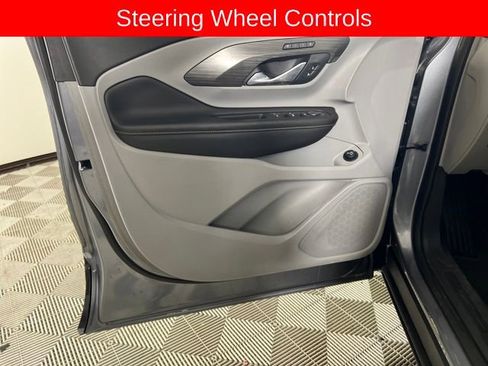 Used 2020 GMC Terrain SLT w/ Preferred Package image 11