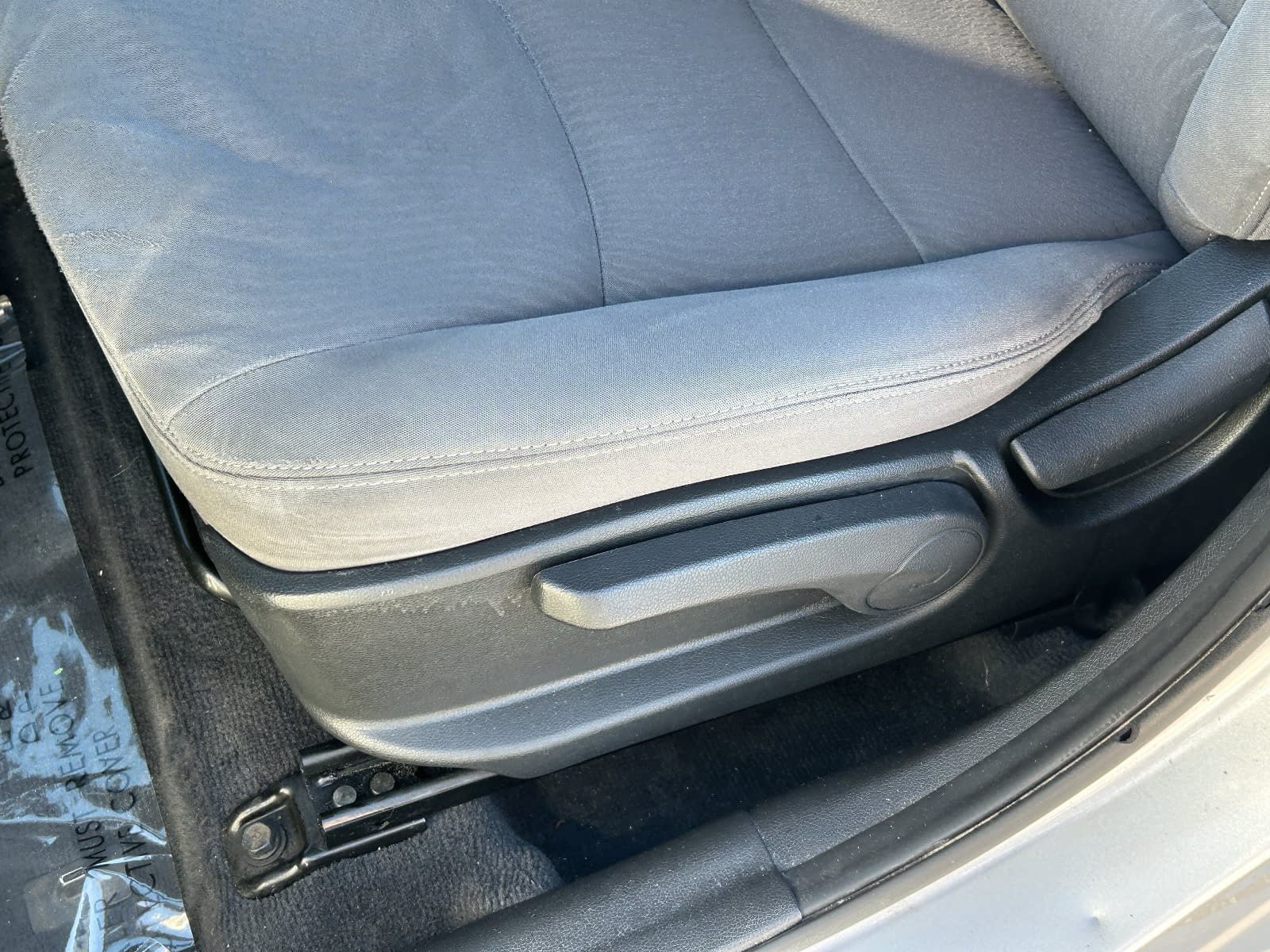 Used 2015 Hyundai Elantra SE FWD image 24