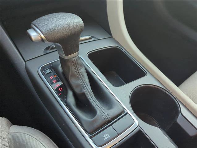 Used 2017 Kia Optima LX FWD image 27