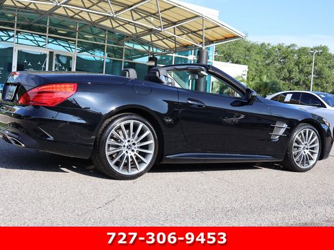 Used 2017 Mercedes-Benz SL 550 image 11
