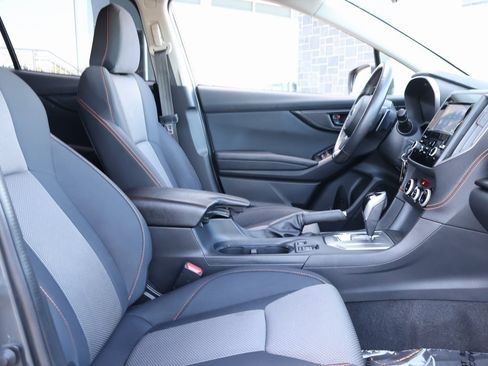 Used 2021 Subaru Crosstrek 2.0i Premium image 10