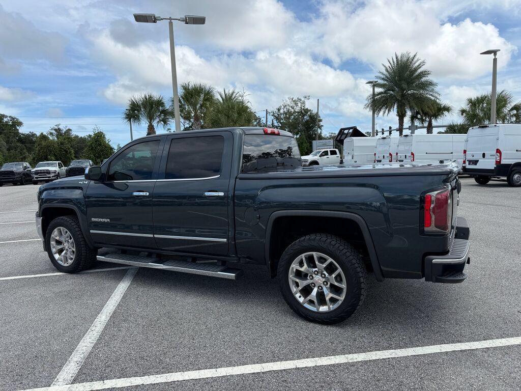 Used 2018 GMC Sierra 1500 SLT w/ SLT Premium Package AWD/4WD image 5