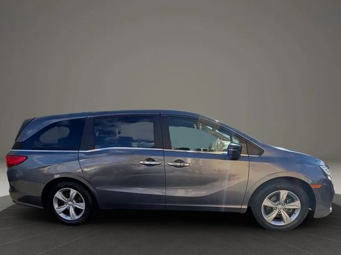 Used 2019 Honda Odyssey EX image 3