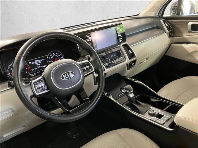 Used 2021 Kia Sorento EX w/ Panoramic Sunroof Package AWD/4WD image 10