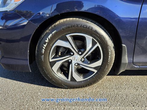 Used 2017 Honda Accord LX image 9