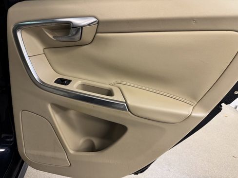 Used 2015 Volvo XC60 T5 Premier image 26