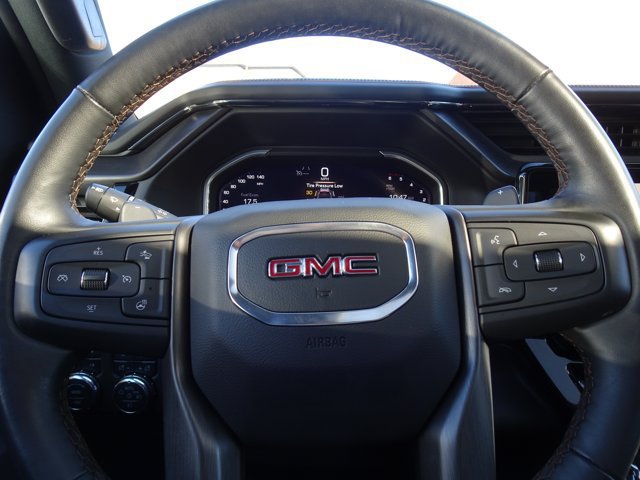 Used 2023 GMC Sierra 1500 AT4 w/ AT4 Premium Package AWD/4WD image 23