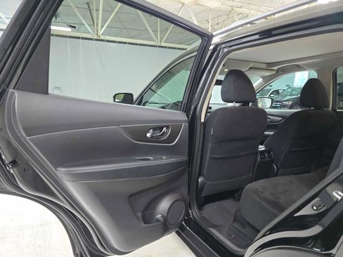Used 2014 Nissan Rogue SV w/ SV Premium Package AWD/4WD image 15