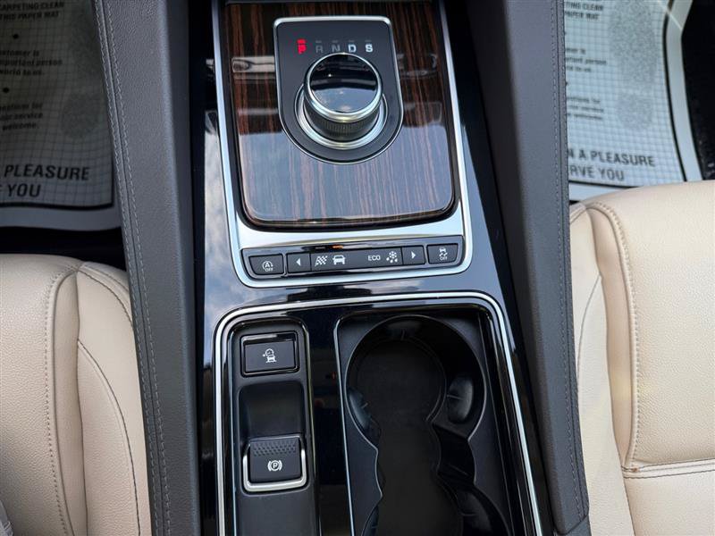 Used 2020 Jaguar F-PACE Prestige AWD/4WD image 28