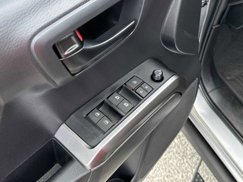 Used 2023 Toyota Tacoma SR5 w/ Technology Package image 18