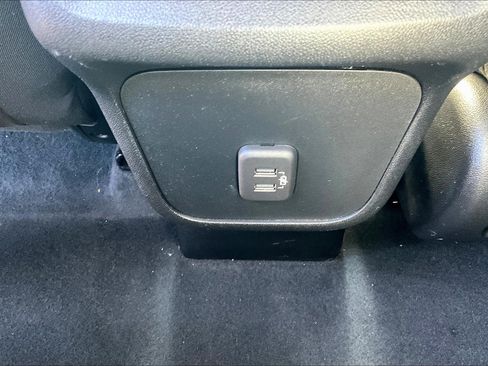 Used 2020 Chevrolet Equinox LT image 39