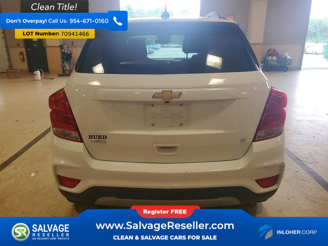 Used 2018 Chevrolet Trax LT w/ LT Convenience Package FWD image 8