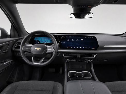 Used 2024 Chevrolet Traverse LT FWD image 37