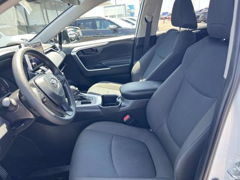 Used 2025 Toyota RAV4 LE FWD image 18