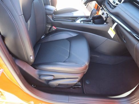 New 2026 Jeep Compass Latitude image 13