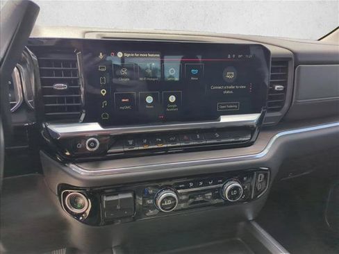 Used 2025 GMC Sierra 2500 SLT w/ SLT Premium Package AWD/4WD image 13
