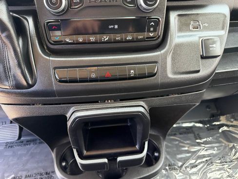 Used 2024 RAM ProMaster 2500 w/ Convenience Group FWD image 23