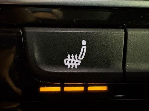 Used 2023 Volkswagen Atlas Cross Sport SEL image 13