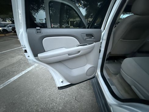 Used 2007 Chevrolet Tahoe LS image 20