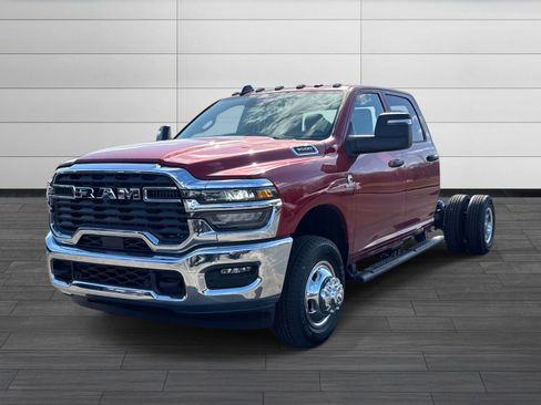 New 2026 RAM 3500 Tradesman w/ Chrome Appearance Group A AWD/4WD image 8
