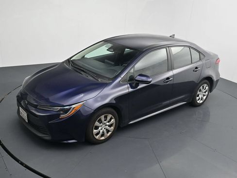 Used 2024 Toyota Corolla LE FWD image 12